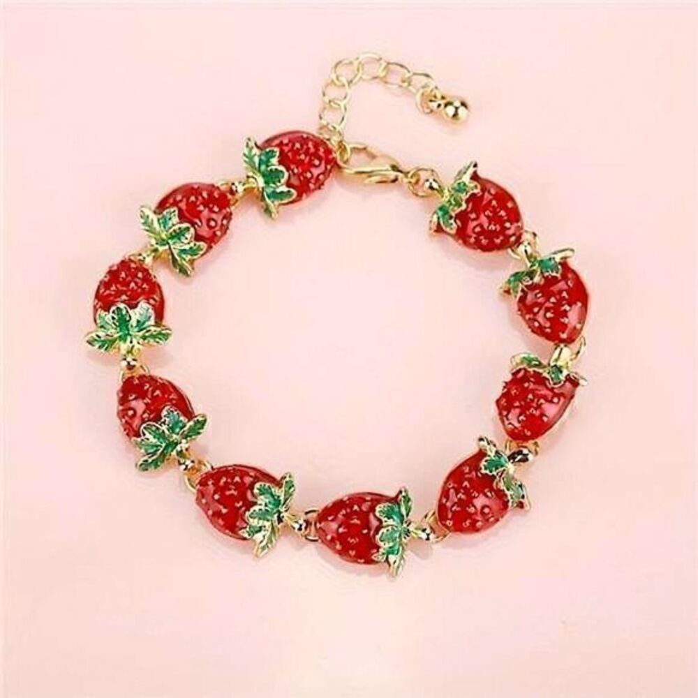 🌟Women's Fashion Jewelry Delicate Strawberry Summer Vibes Gold Bracelet